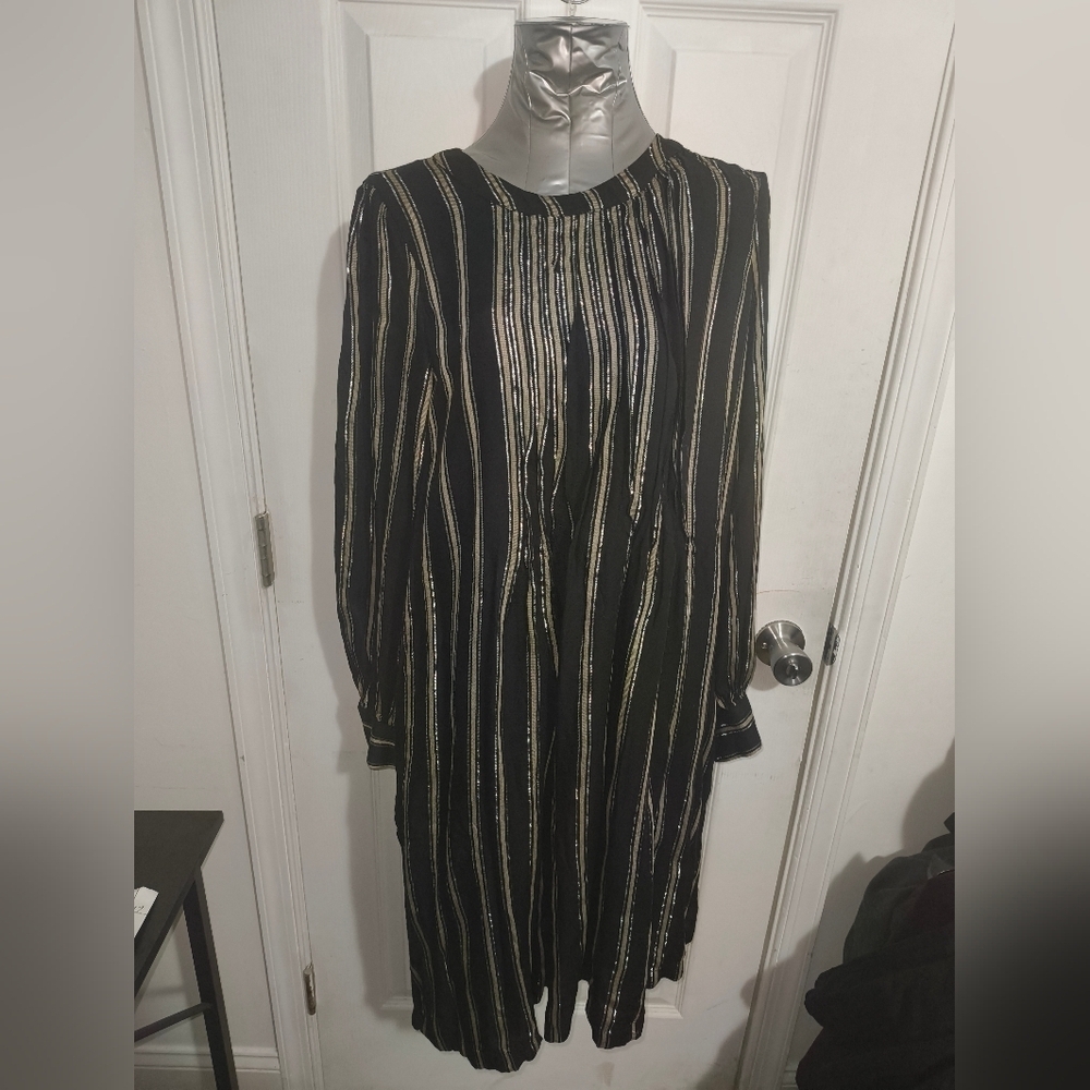 Chic Long Sleeve Black and Gold Dress 78